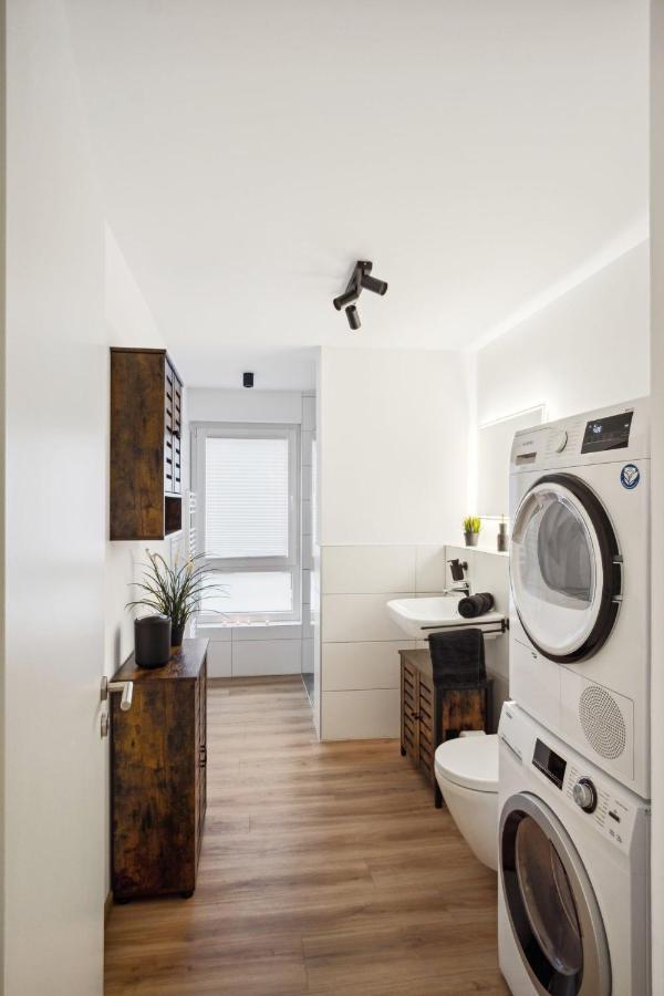 Tomsflat Braunschweig - 3 Rooms, Kitchen, Workspace, Highspeed Wifi, Washer & Dryer, Balcony Экстерьер фото