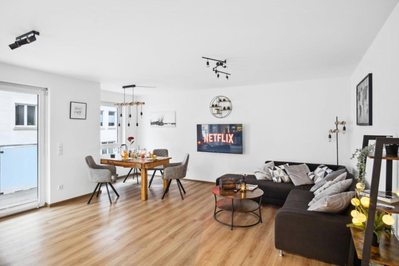 Tomsflat Braunschweig - 3 Rooms, Kitchen, Workspace, Highspeed Wifi, Washer & Dryer, Balcony Экстерьер фото