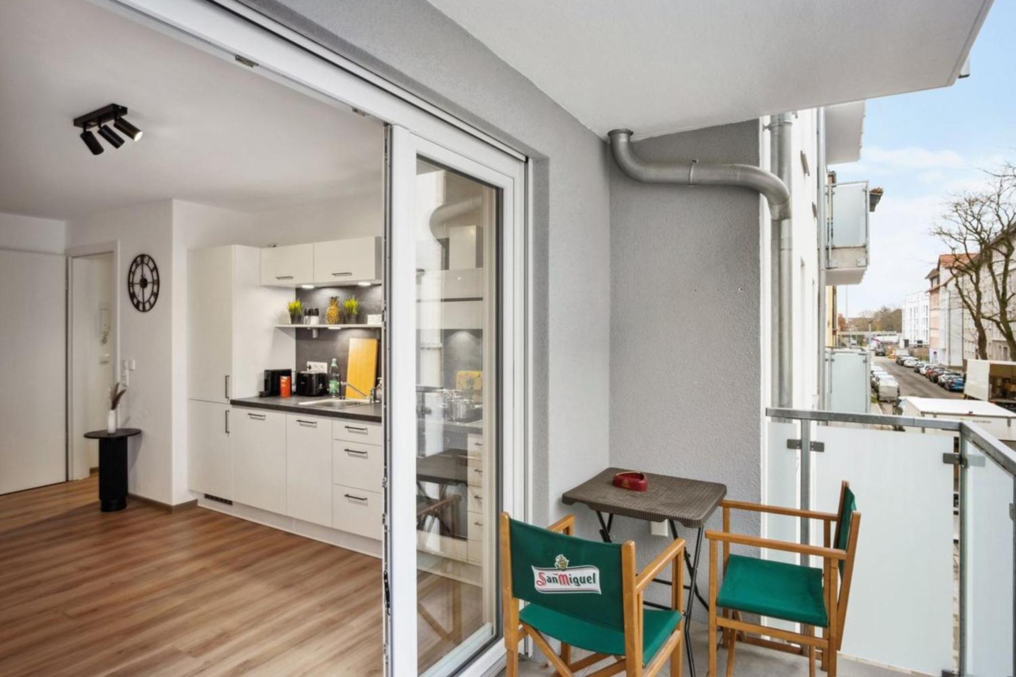 Tomsflat Braunschweig - 3 Rooms, Kitchen, Workspace, Highspeed Wifi, Washer & Dryer, Balcony Экстерьер фото
