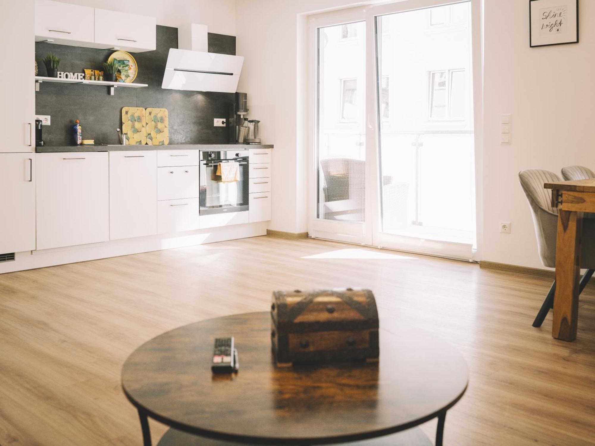 Tomsflat Braunschweig - 3 Rooms, Kitchen, Workspace, Highspeed Wifi, Washer & Dryer, Balcony Экстерьер фото